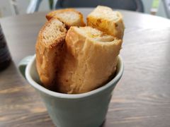 蒜香面包-CHINCHIN 青青·泰国料理(万象食家店)