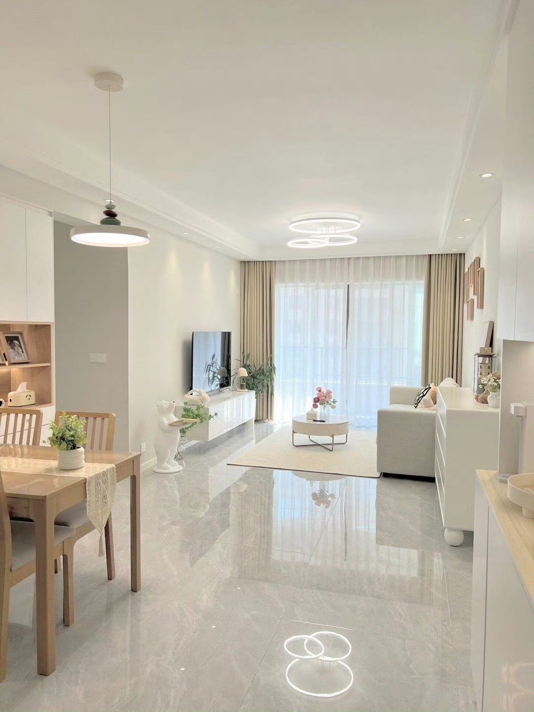 纯白极简风格平层装修!