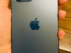 -Apple零售店(华贸购物中心店)