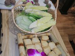 -椰夫人·养生椰子鸡(金沙洲永旺店)