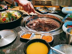 -韩烧牛中牛·甄选黑牛烤肉(黑金店)