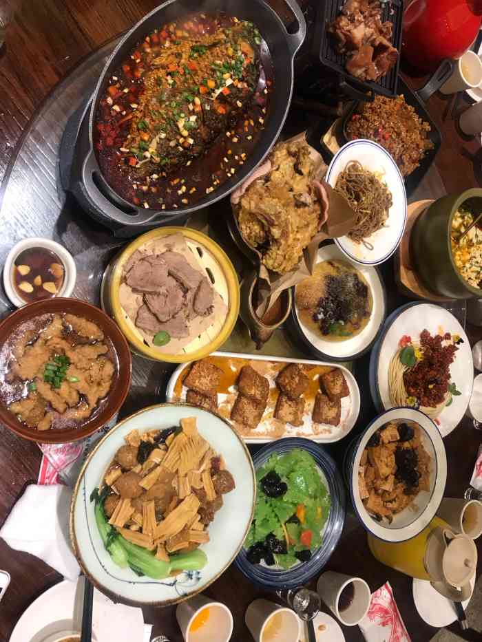 老碗(曲江店)-"孩子特别喜欢吃油泼扯面和小酥肉,去西安5.