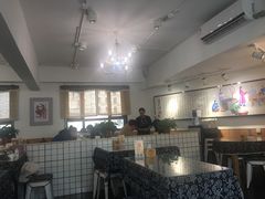 大堂-八两八金·莱芜特色炒鸡(市南漳浦路店)