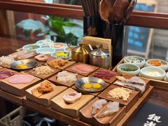 -银米·云南传统过桥米线(双廊黑金冠店)