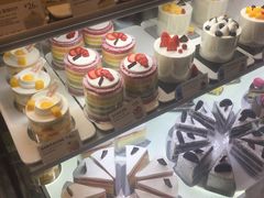 -巴黎贝甜(大宁国际商业广场店)