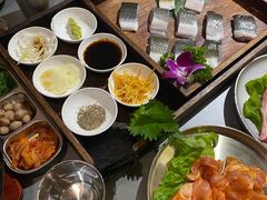 -围炉肉舍丹东海鲜烤肉·烤活鳗(步行街店)