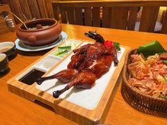 -老滇山寨•云南特色菜•地方菜•民族风情歌舞表演(金碧店)