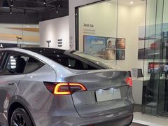 -TESLA 特斯拉(北京颐堤港体验店)