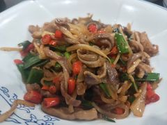 酸萝卜炒肚丝-红旗大食堂(君悦紫园店)