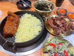 -肥肥虾庄·金牌油焖大虾(杨园滨江时代walk店)