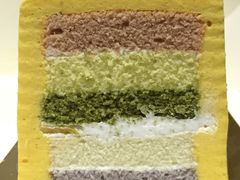 彩虹蛋糕-圣安娜饼屋(信和广场店)