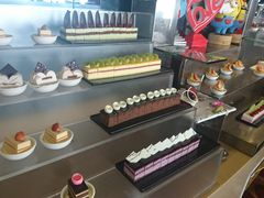 -荣誉国际酒店-云顶旋转餐厅