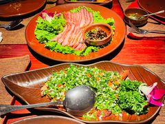 大理风味葱椒鸡-花马天堂云南餐厅 Lost Heaven(外滩店)