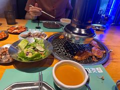 -唯成•韩国炭火烤肉 유성고기