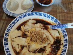 -笑来喜馄饨小笼工坊店(湖滨街店)