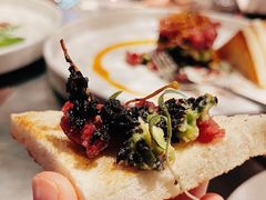 牛肉塔塔配牛油果黑橄榄酱-Solo(衡山路店)