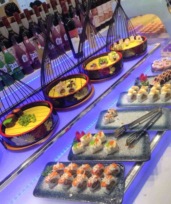 嗨吃围炉海鲜烤肉自助餐(菱角湖店)