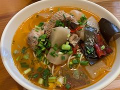 酸萝不老鸭面-呼啦面馆·头牌豌杂面(爱琴海店)
