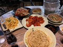 -巴厘龙虾·榜首油焖大虾(音乐学院·沿江酒馆店)