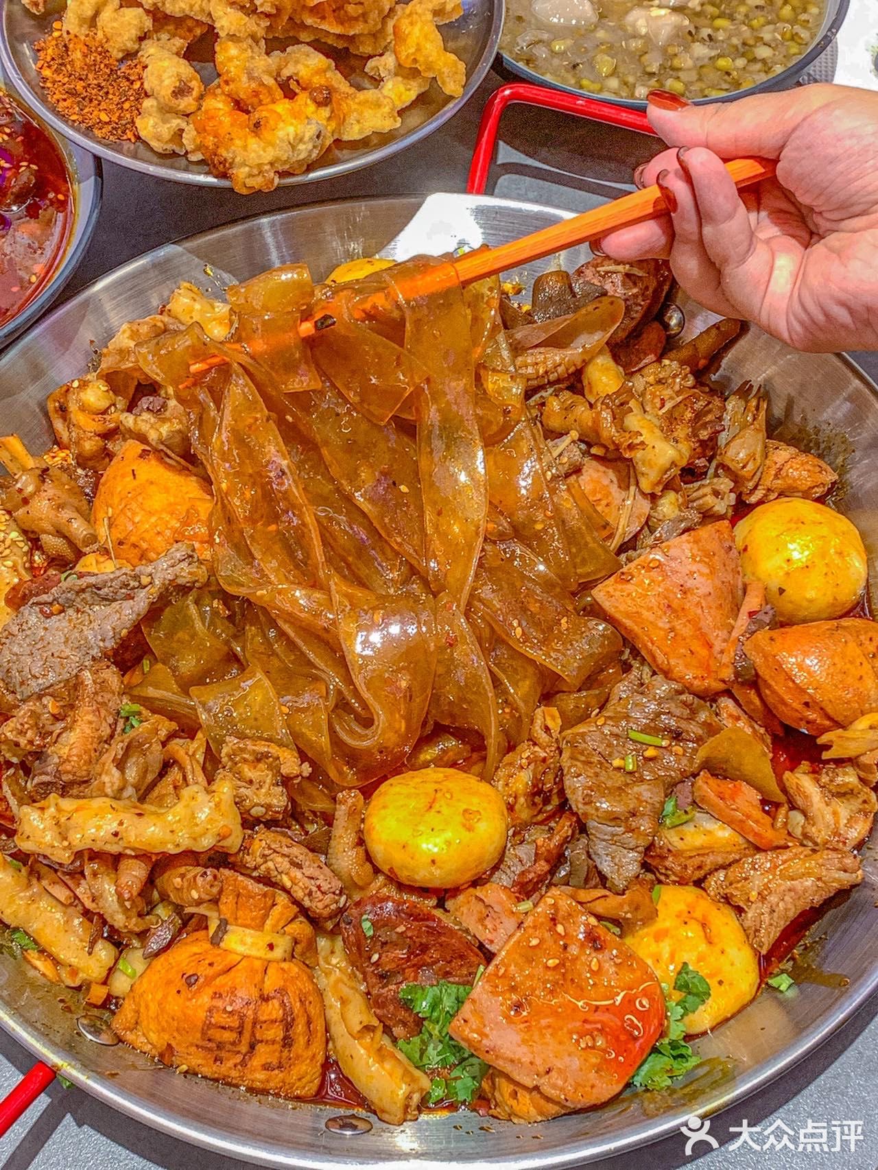 广州这家麻辣烫！吃完只想说一句巴适！