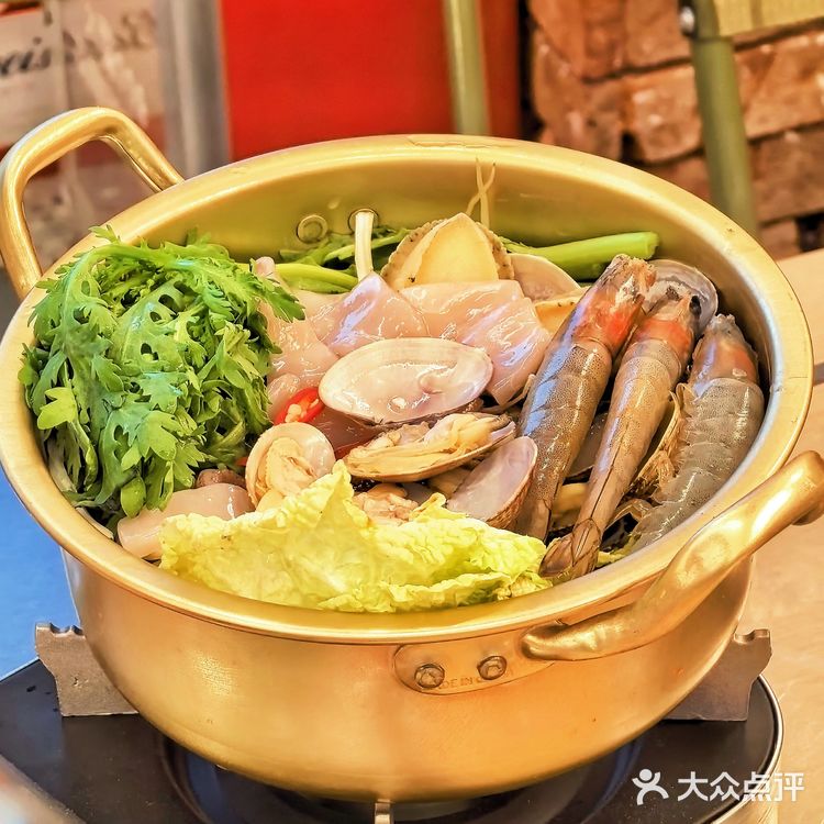 我要大声告诉你们 我又挖到了一家宝藏店，可以吃到啤酒锅