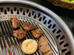 -草家酱蟹炭火烤肉店(珲春南路一店)
