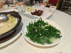 -品香菜馆(旗峰路中侨大厦店)