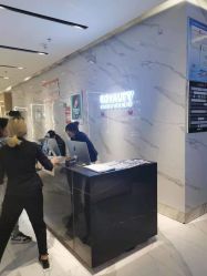 -罗亚帝造型·烫发染发
