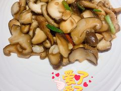 小炒鲜香菇-小菜园新徽菜(南通崇川金鹰店)