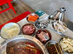 -憨铁匠老火锅(龙岗万科里店)
