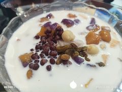 -广信牛奶甜品世家(台东店)