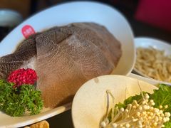 -九鼎轩脆毛肚火锅(南京东路店)