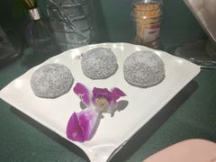 -忘忧草融合私房菜(红鼎国际店)