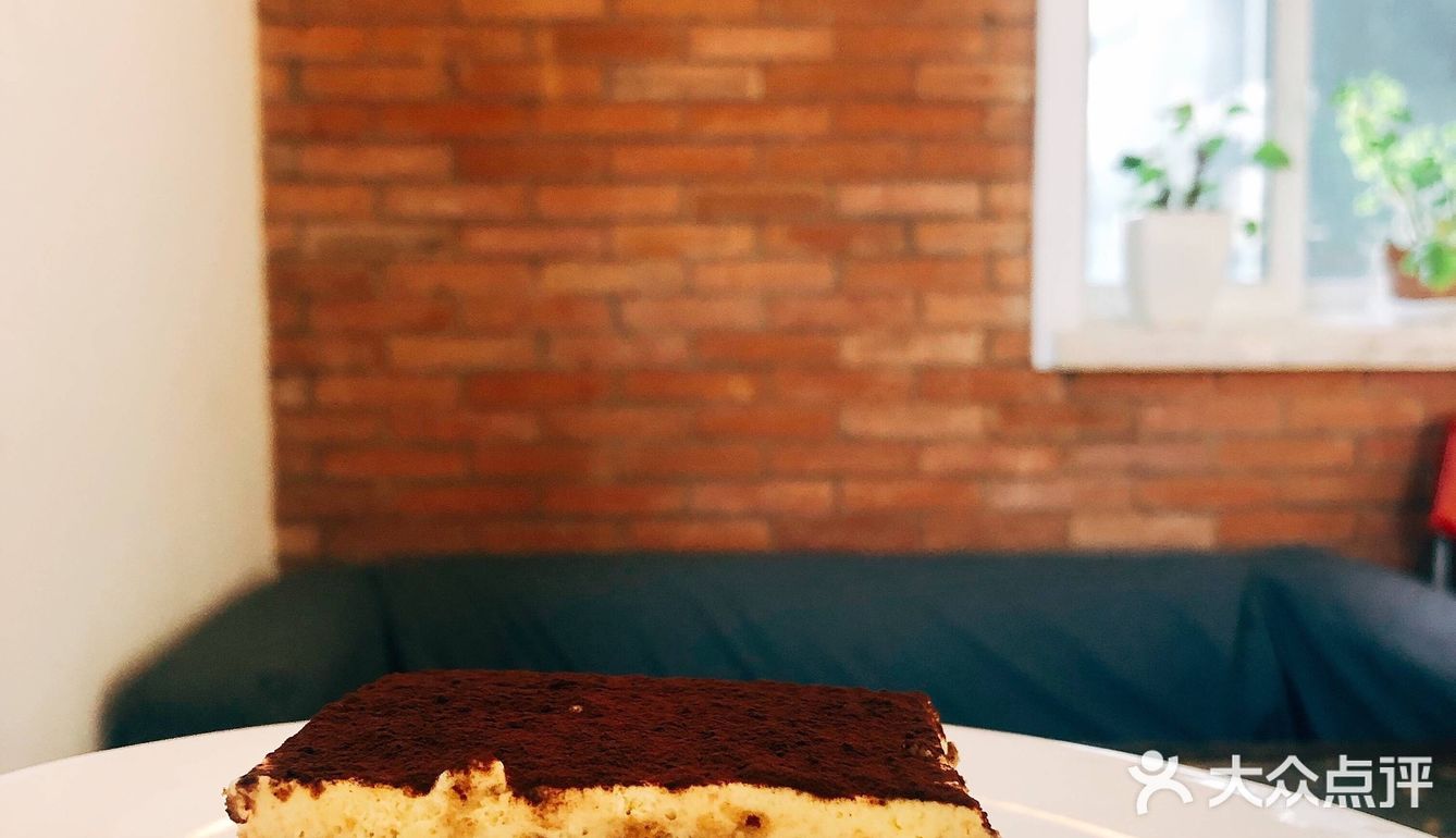 ᐅ隐匿在使馆区深处的简餐店 位置很不起眼 环境也很家