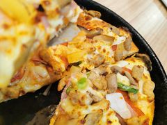 美式四合一披萨-必胜客(砂之船中东奥莱店)