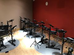 -IN-SHOW音秀音乐艺术中心 架子鼓钢琴(大宁校区)