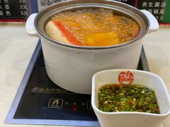 -烫煮风旋转涮吧自助小火锅(洪楼大润发店)