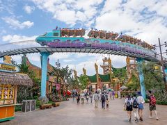 -七彩云南欢乐世界