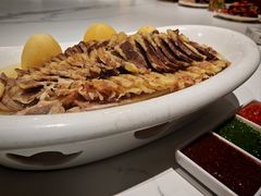 -白鹿苑蒙餐(鄂温克宾馆店)