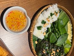 -Cau Go Vietnamese Cuisine