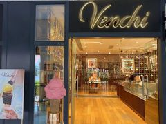 -VENCHI 闻绮(上海佛罗伦萨小镇店)