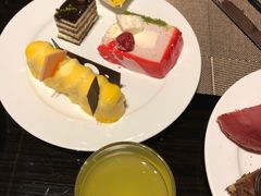 -大中华希尔顿酒店-念自助餐·嗨啤·小龙虾