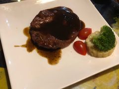 -蘑菇私房菜小馆(杨家坪西城天街店)