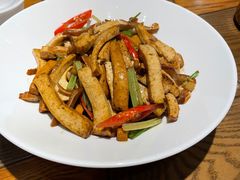 -黄泥岗·地道湖北菜(奥特莱斯店)