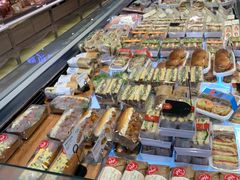 面包甜点陈列柜-巴黎贝甜(大宁国际商业广场店)