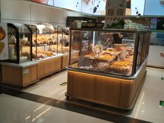 面包甜点陈列柜-仟吉KenGee(国贸360店)