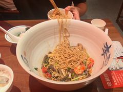-李犟大爆鳝面·手工蟹黄包(湖滨西湖店)