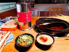 -牛小嫩串串火锅(老国贸总店)