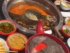 -醉董牛川派鲜肉自选火锅(烟台店)