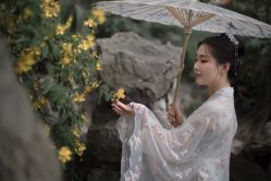 -汉仪华裳汉服馆(打浦桥店)